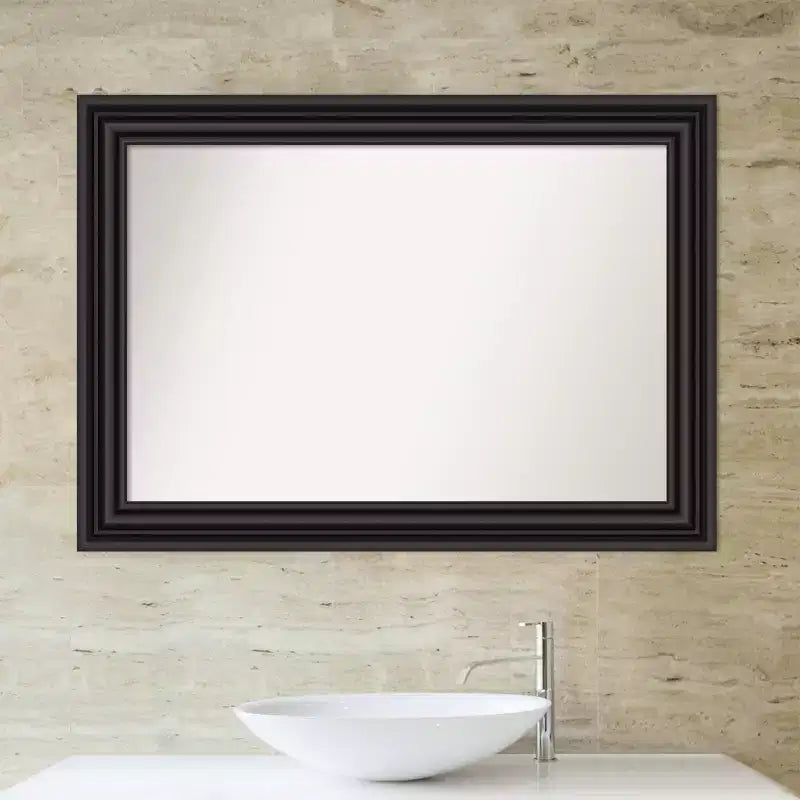 Miroir mural de salle de bain colonial 42 po x 30 po non biseauté noir : Style moderne, cadre en polystyrène, montage mural