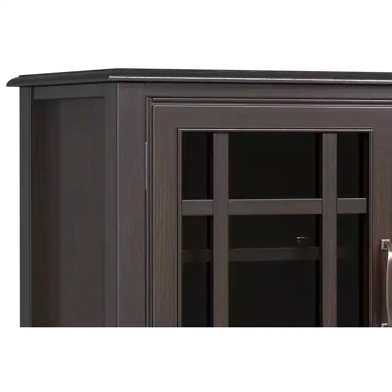 Meuble TV haut traditionnel en bois massif de 134,6 cm de large Hampshire, marron châtaigne foncé, pour téléviseurs jusqu'à 60 pouces